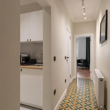 Daire Quiet & Bright 2br - Near Metro *